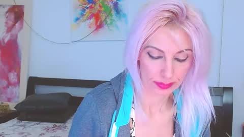 Snapshot of lillianasara chatting on February 2025 06:12:02 AM Lara online show from February 2025 06:12:02 AM