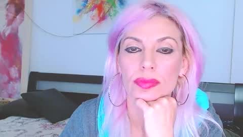 Snapshot of lillianasara chatting on March 2025 09:54:02 PM Lara online show from March 2025 09:54:02 PM