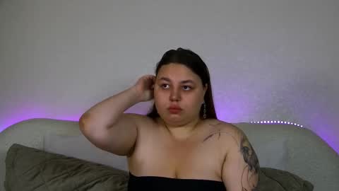 Snapshot of lillianhaig chatting on October 2025 06:22:02 AM LillianHaig online show from October 2025 06:22:02 AM