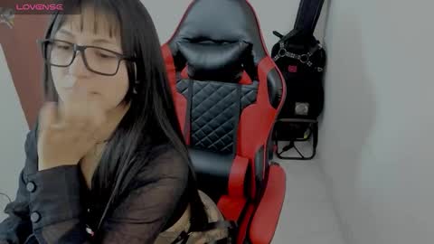 Snapshot of lillith_777 chatting on November 2025 11:59:02 PM lillith_777 online show from November 2025 11:59:02 PM