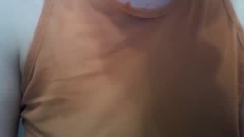 Snapshot of lillkit chatting on October 2025 10:09:01 PM Lilu online show from October 2025 10:09:01 PM