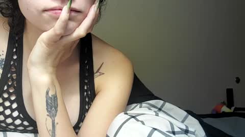 Lilly online show from December 2024 10:09:02 PM