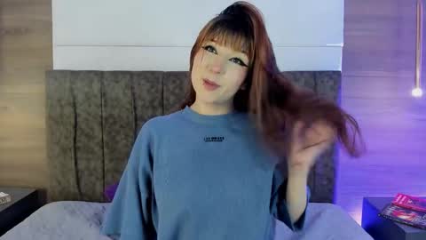 Snapshot of lilly_blear chatting on October 2025 03:37:01 AM lilly online show from October 2025 03:37:01 AM