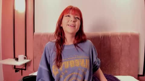 Snapshot of lilly_blear chatting on November 2025 03:38:02 AM lilly online show from November 2025 03:38:02 AM