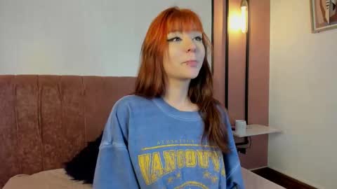 Snapshot of lilly_blear chatting on November 2025 04:23:01 AM lilly online show from November 2025 04:23:01 AM