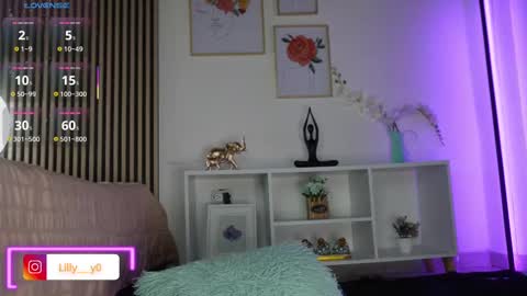 Sofia online show from September 2025 01:12:02 PM