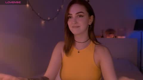 LillyFarey online show from September 2025 09:05:01 PM