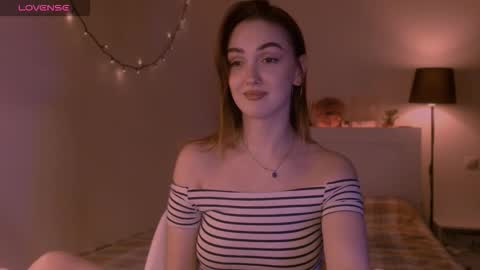 LillyFarey online show from October 2025 07:33:01 PM