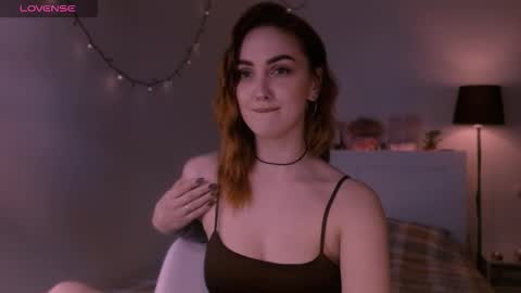 LillyFarey online show from October 2025 06:41:02 PM