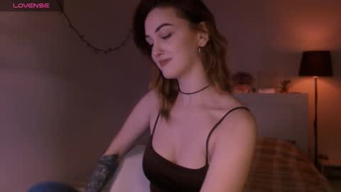 LillyFarey online show from October 2025 04:51:01 PM