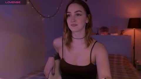 LillyFarey online show from October 2025 05:52:01 PM