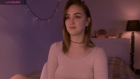 LillyFarey online show from November 2025 06:41:04 PM