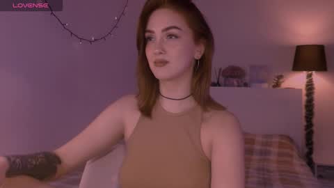 LillyFarey online show from November 2025 04:07:01 PM