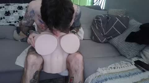 lilpeen online show from November 2025 04:28:01 PM