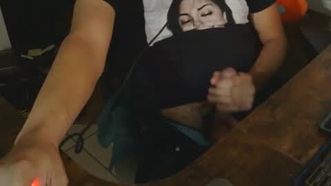 Snapshot of liltorobull chatting on October 2025 06:41:02 AM liltorobull online show from October 2025 06:41:02 AM