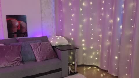 Lilu online show from December 2024 06:09:02 AM