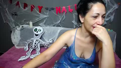 Snapshot of lilugrants chatting on October 2025 08:10:01 PM lilugrants online show from October 2025 08:10:01 PM