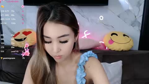 Lily online show from March 2025 04:30:02 AM