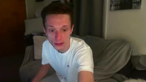 Snapshot of lilvioletxxx chatting on October 2025 03:27:01 AM Little Violet online show from October 2025 03:27:01 AM