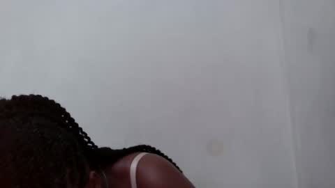 lily_cruise online show from September 2025 09:20:01 AM