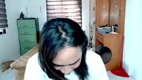 Lily Darling online show from November 2025 02:11:01 AM