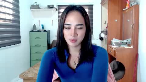 Lily Darling online show from November 2025 10:46:01 PM