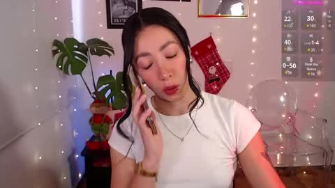 just lily online show from December 2024 10:19:01 PM