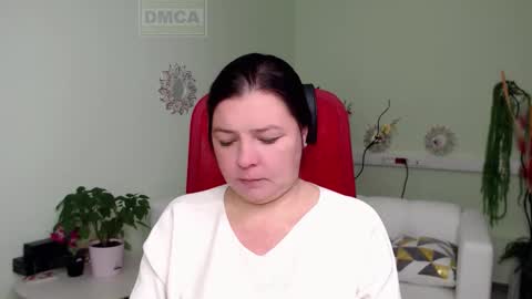 Snapshot of lily_flower7_ chatting on October 2025 04:57:01 AM Lily online show from October 2025 04:57:01 AM