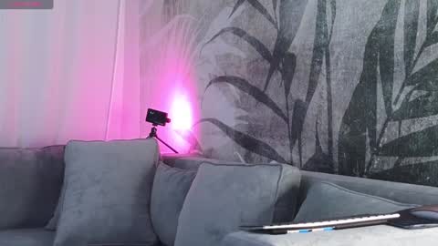 Lily online show from December 2024 06:41:01 AM