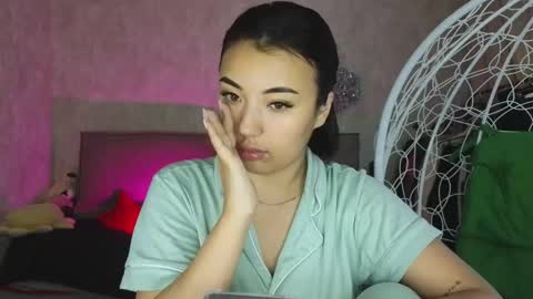 Lily online show from October 2025 06:03:02 AM