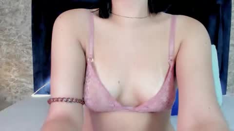 Snapshot of lily_woodz chatting on October 2025 03:44:02 PM LilyWoodz online show from October 2025 03:44:02 PM