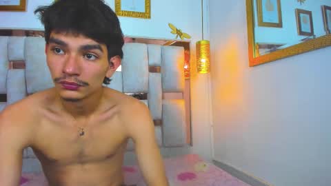 lilyandjuan_ online show from September 2025 07:13:01 PM