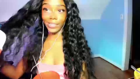 Snapshot of lilyblloom chatting on October 2025 01:12:02 PM lilyblloom online show from October 2025 01:12:02 PM