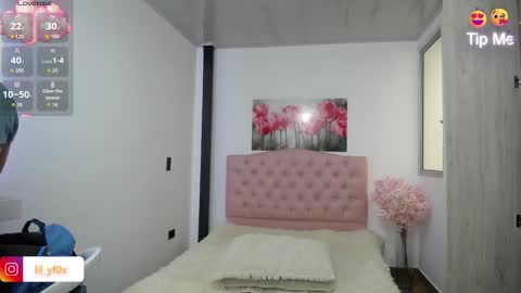 Snapshot of lilyfox23 chatting on September 2025 12:32:02 PM lilyfox23 online show from September 2025 12:32:02 PM