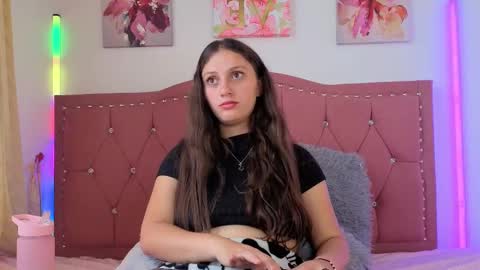 Lily online show from September 2025 05:36:01 PM