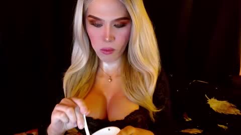 IM YOUR TRUE GODESS Lilymonstercock online show from December 2024 07:53:02 PM