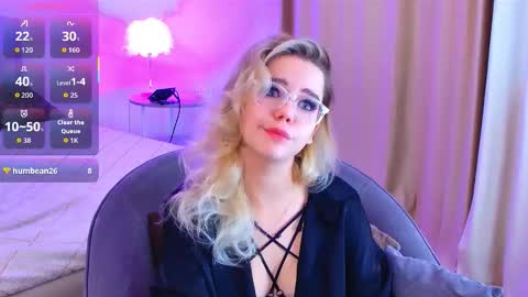 Snapshot of lilyrabbit chatting on September 2025 05:33:02 AM Rose online show from September 2025 05:33:02 AM