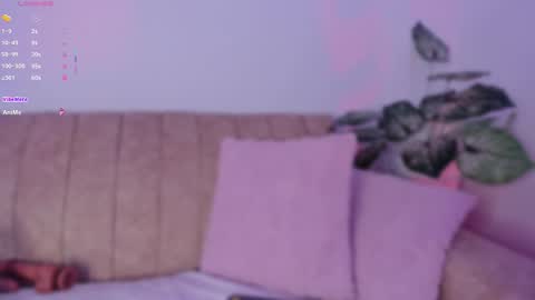 Lily  online show from November 2025 09:31:01 AM