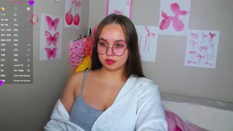 Lily online show from September 2025 09:46:01 AM