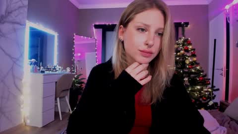 Lily online show from December 2024 10:36:02 PM