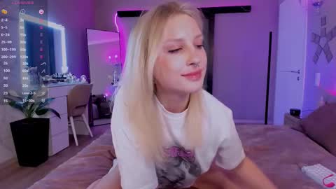 Lily online show from February 2025 06:58:01 PM