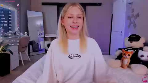 Lily online show from February 2025 06:05:01 PM