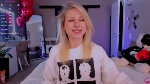 Lily online show from February 2025 11:30:01 PM