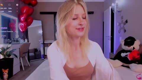 Lily online show from February 2025 03:30:01 PM