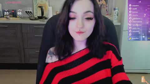 Linayou can find me here when the main goal is completed and Im just bored  online show from September 2025 07:12:02 AM