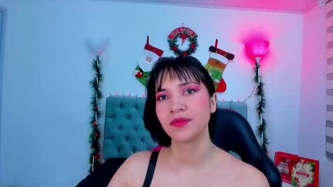  Lina Bedoya  online show from December 2024 11:44:01 AM