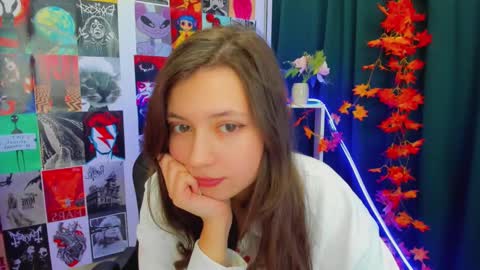Lina online show from December 2024 05:48:02 AM
