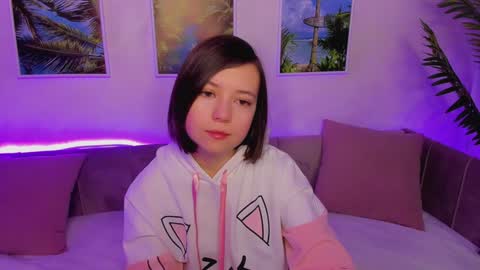 Lina online show from January 2025 02:01:01 AM