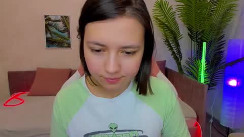 Lina online show from February 2025 05:21:01 AM