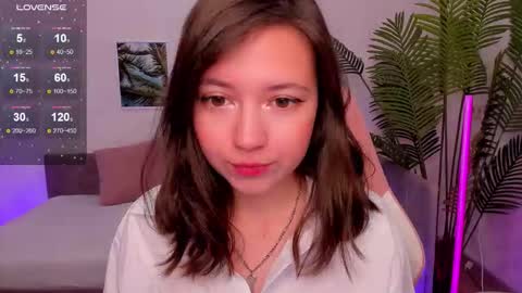 Lina online show from September 2025 02:11:02 AM